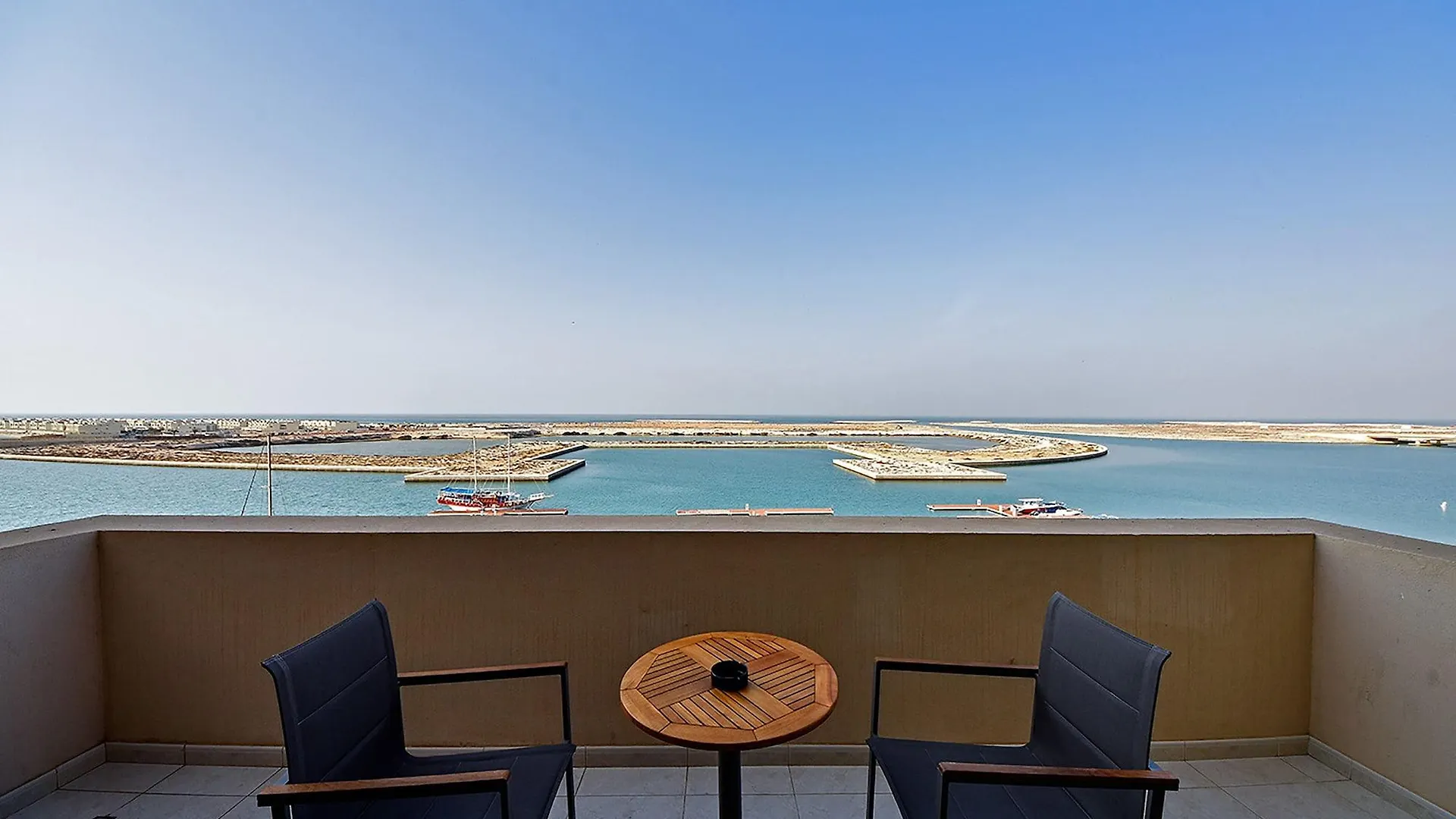Jannah Hotel Apartments & Villas Ras Al-Chajma 3*,